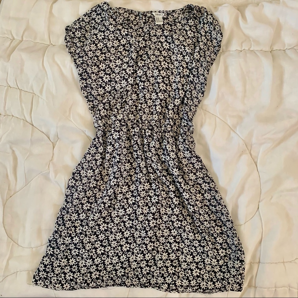 Forever 21 dress size medium